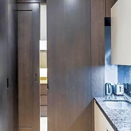 Luxury Louvre Ii Apartman