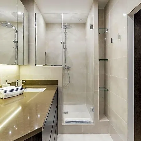 Hotel Luxury Louvre Ii