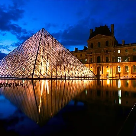 Luxury Louvre Ii ホテル 4*