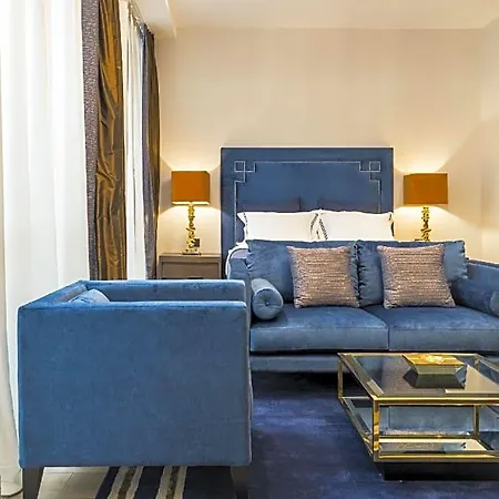 ホテル Luxury Louvre Ii 4*