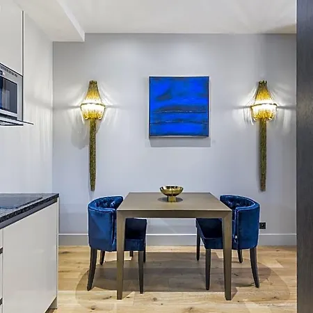 Luxury Louvre Ii 4*